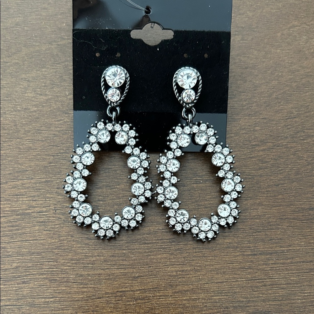 Elegant Silver Crystal Drop Earrings